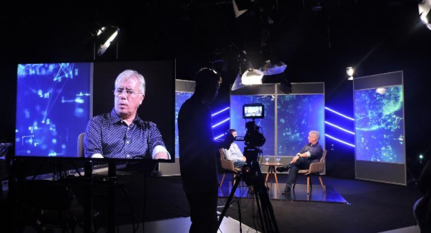 Estudio de televisión, detrás de cámara durante el rodaje de la serie