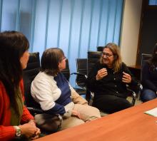 Gladys Ceretta y Silvana Pissano durante la firma del acuerdo de cooperación entre la FIC y el Municipio B.